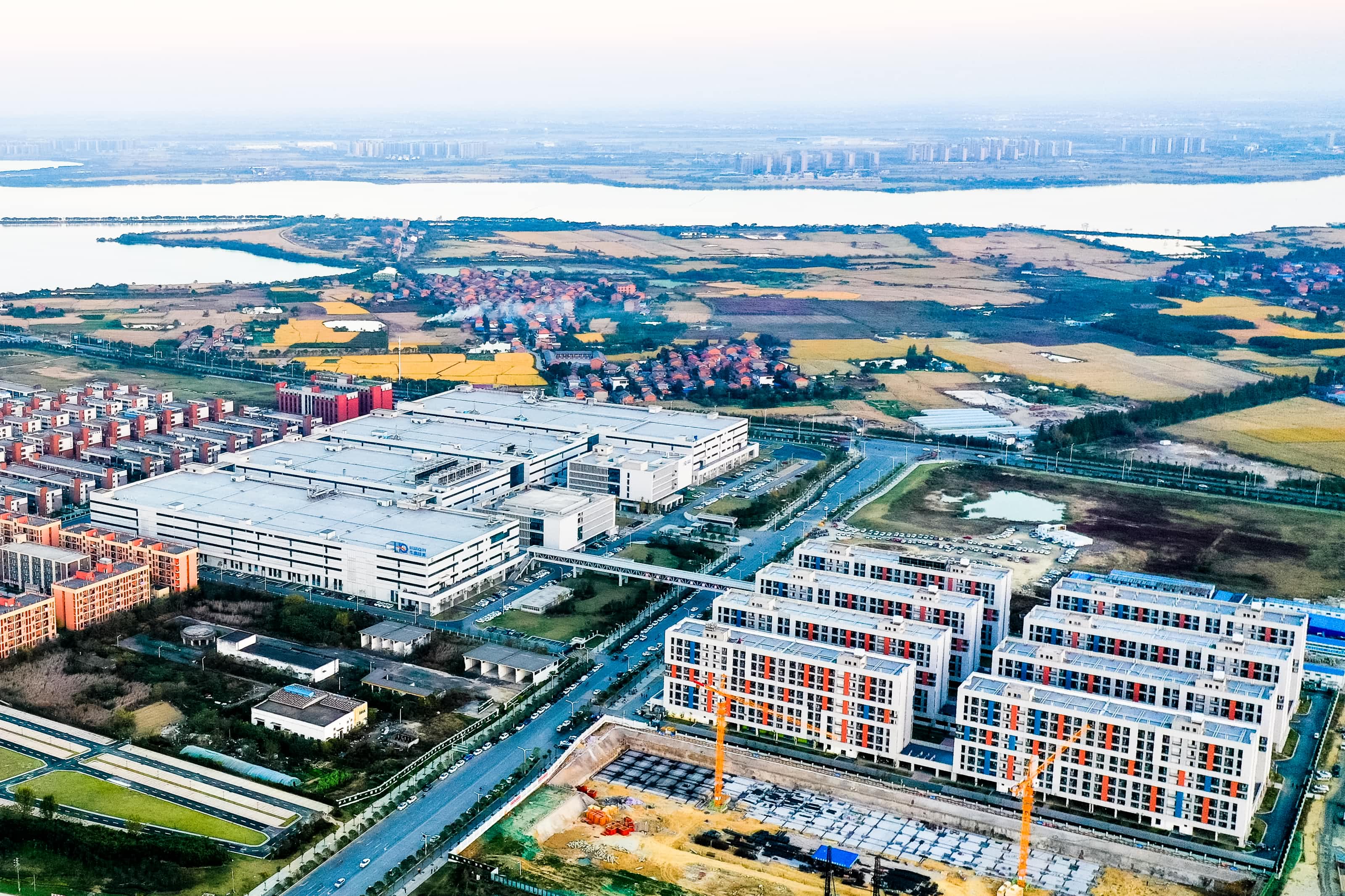 ΰ�¹���(victor1946)�ٷ���վ-Officials Website